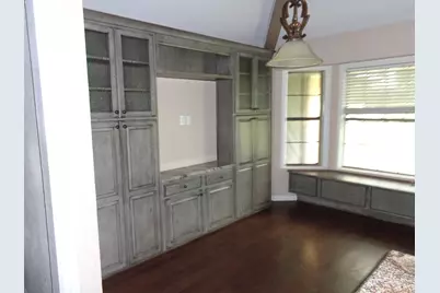 402 S 4th Street, Grandview, TX 76050 - Photo 8