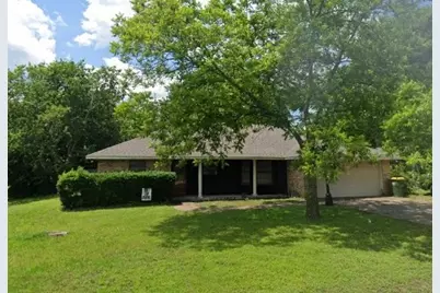 402 S 4th Street, Grandview, TX 76050 - Photo 1