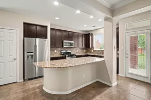 641 Ricochet Dr, Fort Worth, TX 76131 - Photo 8