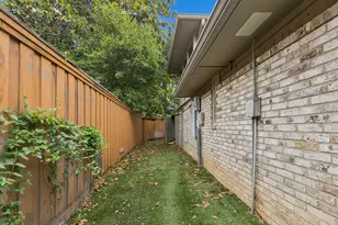 6725 Caulfield Dr, Dallas, TX 75248 - Photo 34