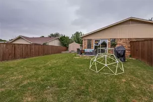 1021 E Peters Colony Rd, Carrollton, TX 75007 - Photo 22