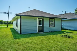 505 15th St, Honey Grove, TX 75446 - Photo 24