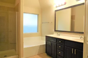 13713 Blue Bell Dr, Little Elm, TX 75068 - Photo 12