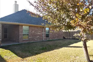 13713 Blue Bell Dr, Little Elm, TX 75068 - Photo 14