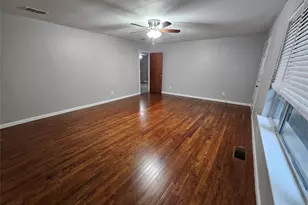 804 Cedar St, McKinney, TX 75069 - Photo 2