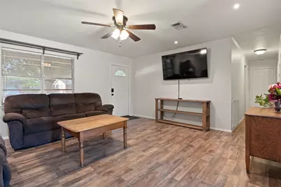 106 Wayne Drive, Sanger, TX 76266 - Photo 6