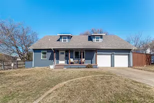 2819 Hollandale Ln, Farmers Branch, TX 75234 - Photo 2