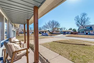 2819 Hollandale Ln, Farmers Branch, TX 75234 - Photo 4