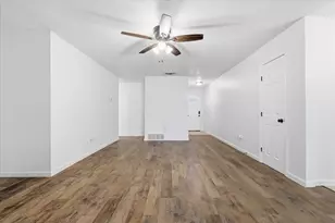 909 Bennett St, Cedar Hill, TX 75104 - Photo 10
