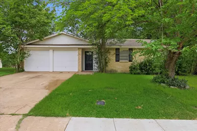 909 Bennett Street, Cedar Hill, TX 75104 - Photo 1