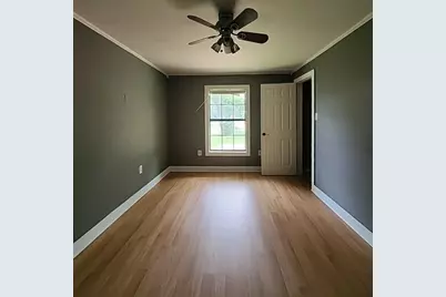 218 S Buffalo Avenue, Cleburne, TX 76033 - Photo 10