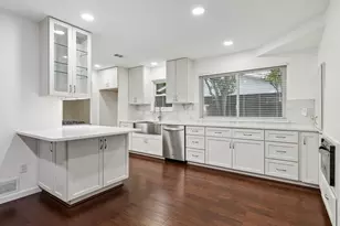 11329 Dumbarton Dr, Dallas, TX 75228 - Photo 10
