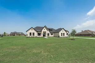 4427 Lake Breeze Dr, McKinney, TX 75071 - Photo 2