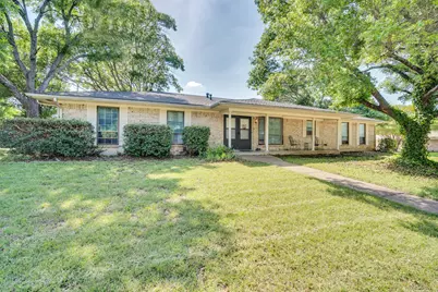 401 Westview Terrace, Midlothian, TX 76065 - Photo 2