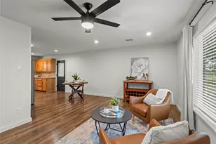 341 Reast Rd, Whitesboro, TX 76273 - Photo 8