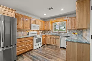 341 Reast Rd, Whitesboro, TX 76273 - Photo 10