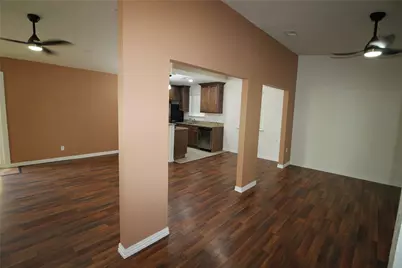 3932 Sun Valley Court, Irving, TX 75062 - Photo 2