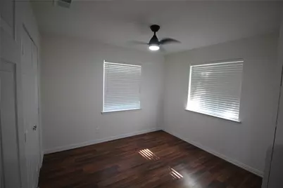 3932 Sun Valley Court, Irving, TX 75062 - Photo 16