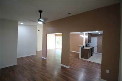 3932 Sun Valley Court, Irving, TX 75062 - Photo 4