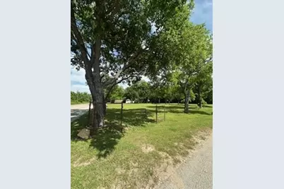Tbd Railroad Avenue, Gainesville, TX 76240 - Photo 2