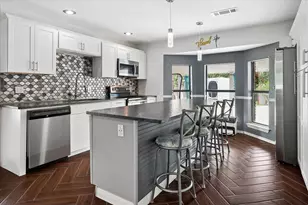 9716 Windsor Cir, Fort Worth, TX 76140 - Photo 2