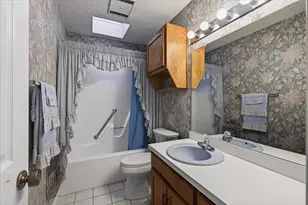 10118 Lakeview St, Payne Springs, TX 75156 - Photo 18