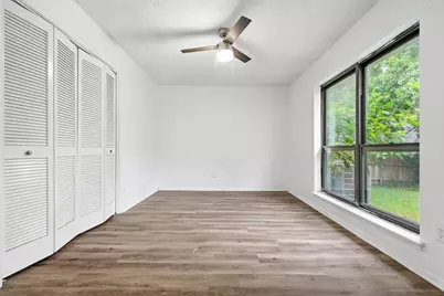 3914 Willowood Lane, Grand Prairie, TX 75052 - Photo 18