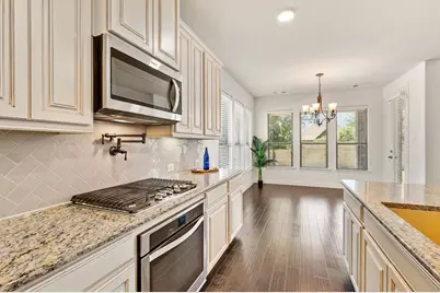 216 Village Creek Drive, McKinney, TX 75071 - Photo 12