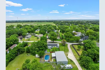 209 N Goddard Street, Mart, TX 76664 - Photo 2