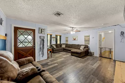 209 N Goddard Street, Mart, TX 76664 - Photo 4