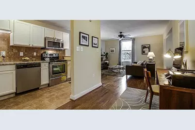 407 S Windomere Avenue #A, Dallas, TX 75208 - Photo 2