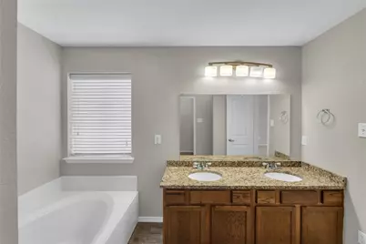 2325 Hummingbird Way, Mesquite, TX 75181 - Photo 26