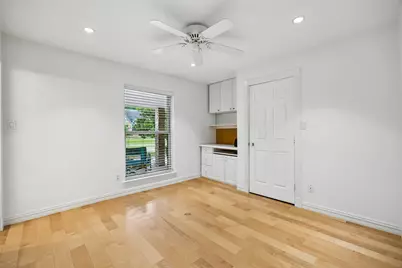 101 E Northgate Drive, Irving, TX 75062 - Photo 22