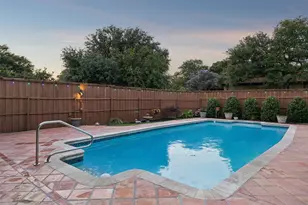 101 E Northgate Dr, Irving, TX 75062 - Photo 4