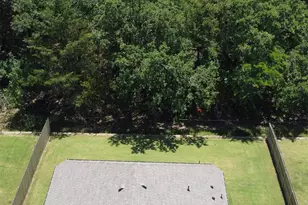 125 Rosehaven Dr, Greenville, TX 75402 - Photo 32