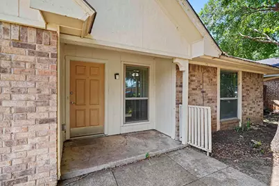 2701 Whitehurst Drive, Fort Worth, TX 76133 - Photo 12