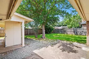 2701 Whitehurst Dr, Fort Worth, TX 76133 - Photo 28