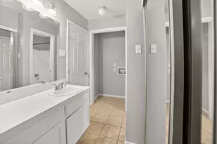 9254 Forest Ln, Dallas, TX 75243 - Photo 12