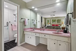1725 Venetian Cir, Arlington, TX 76013 - Photo 16