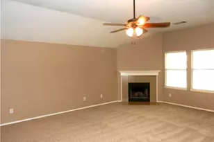 909 Starling Ln, Aubrey, TX 76227 - Photo 2