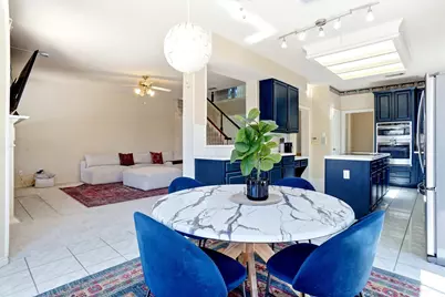 1113 Hunters Creek Drive, Carrollton, TX 75007 - Photo 14