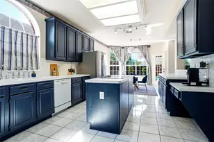 1113 Hunters Creek Dr, Carrollton, TX 75007 - Photo 12