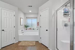 931 White Marlin Dr, Burleson, TX 76028 - Photo 18