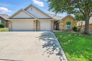 931 White Marlin Dr, Burleson, TX 76028 - Photo 1