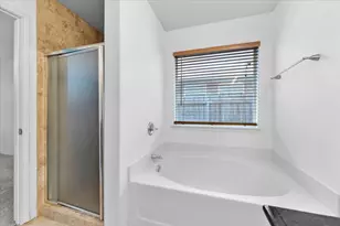 10505 Braewood Dr, Fort Worth, TX 76131 - Photo 16