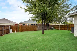 10505 Braewood Dr, Fort Worth, TX 76131 - Photo 18