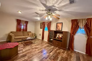 300 Denton Ct, Collinsville, TX 76233 - Photo 14