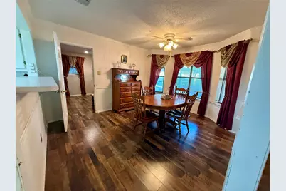 300 Denton Court, Collinsville, TX 76233 - Photo 10