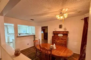 300 Denton Ct, Collinsville, TX 76233 - Photo 12