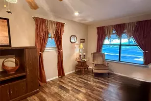 300 Denton Ct, Collinsville, TX 76233 - Photo 16
